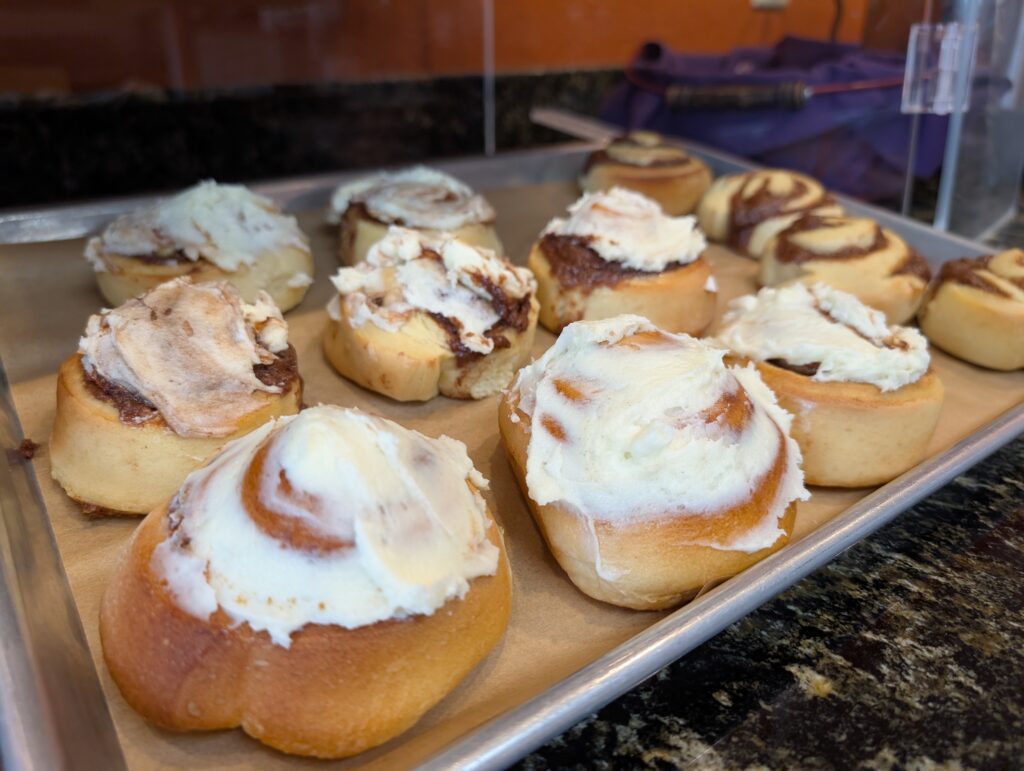 Cinnamon rolls for breakfast at the IM hotel